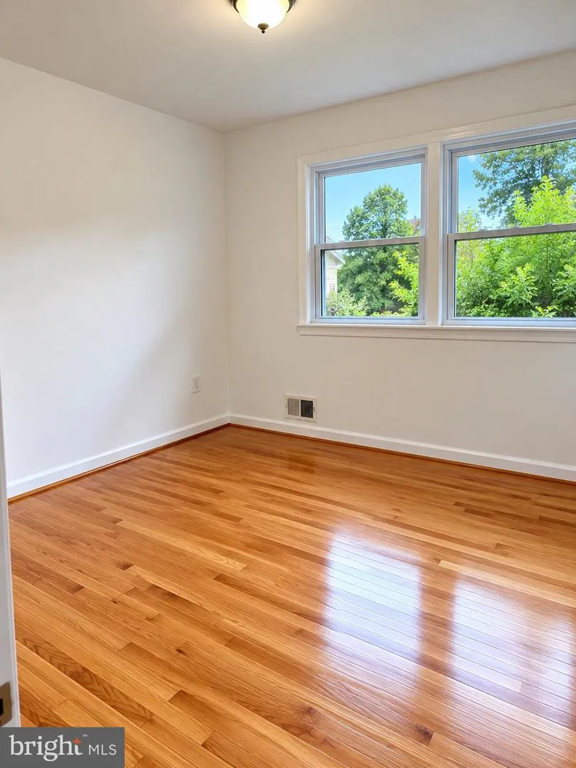 306 DIAS DRIVE Fort Washington, MD 20744