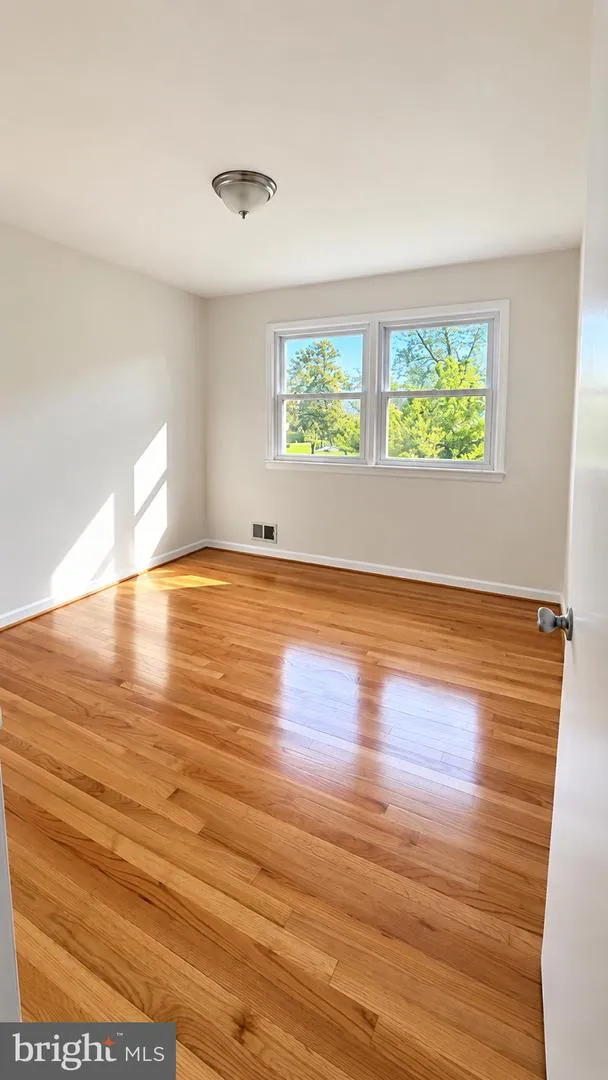 306 DIAS DRIVE Fort Washington, MD 20744