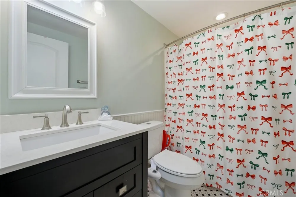 255 S Vista Del Monte Anaheim, CA 92807