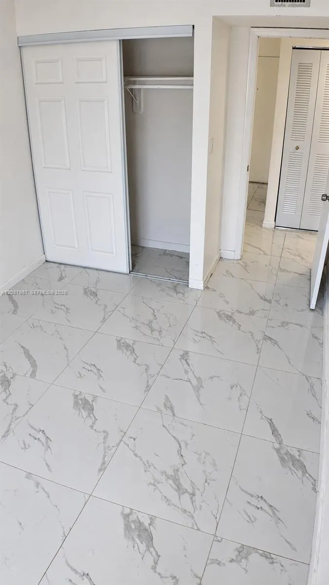 11150 SW 196th St #404 Cutler Bay, FL 33157