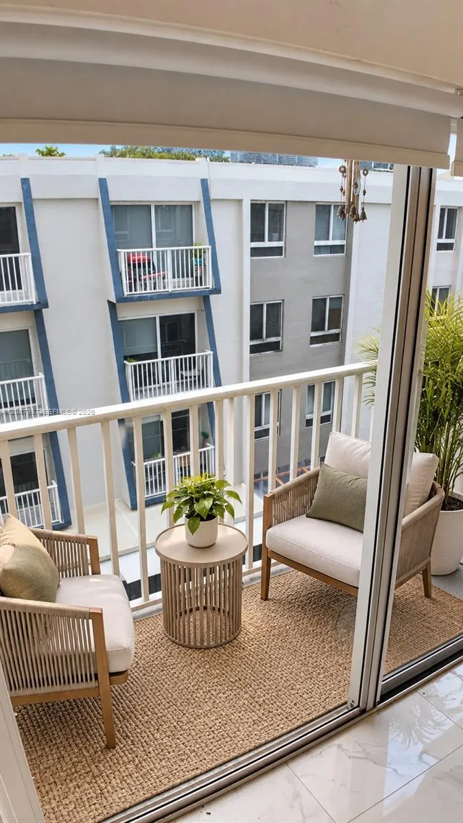 11150 SW 196th St #404 Cutler Bay, FL 33157