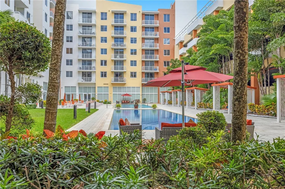 2775 NE 187th St #120 Aventura, FL 33180