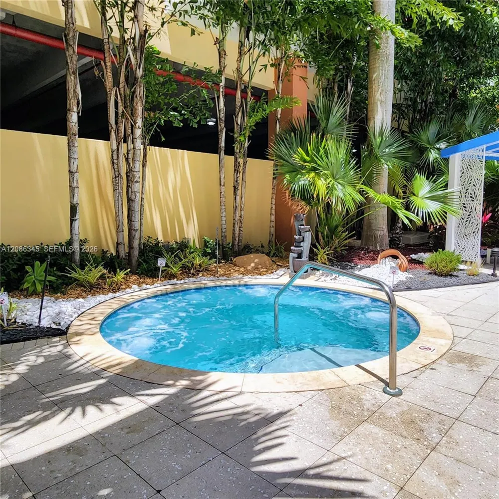 2775 NE 187th St #120 Aventura, FL 33180