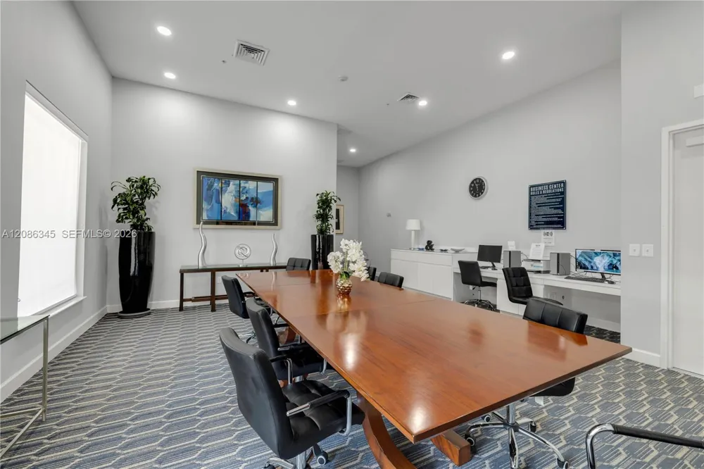 2775 NE 187th St #120 Aventura, FL 33180