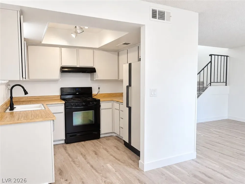 4346 Caliente Street Las Vegas, NV 89119