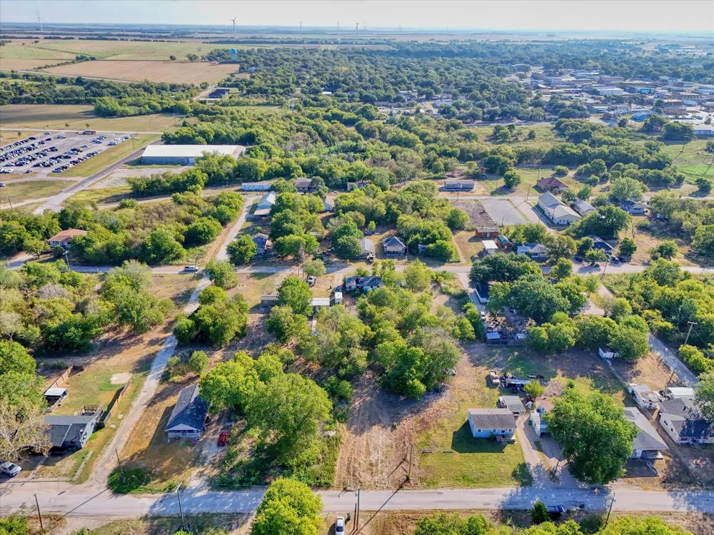 312 Waco Street Mart, TX 76664