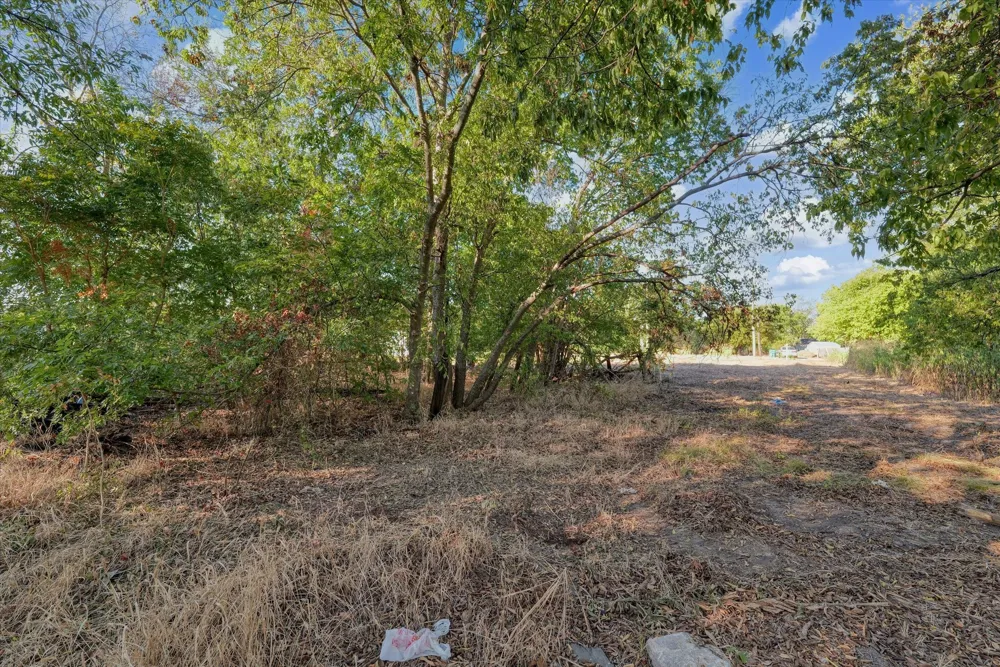 312 Waco Street Mart, TX 76664