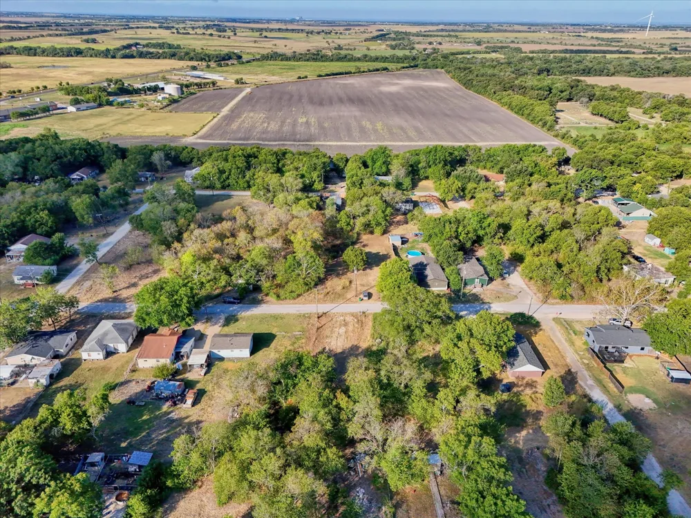 312 Waco Street Mart, TX 76664