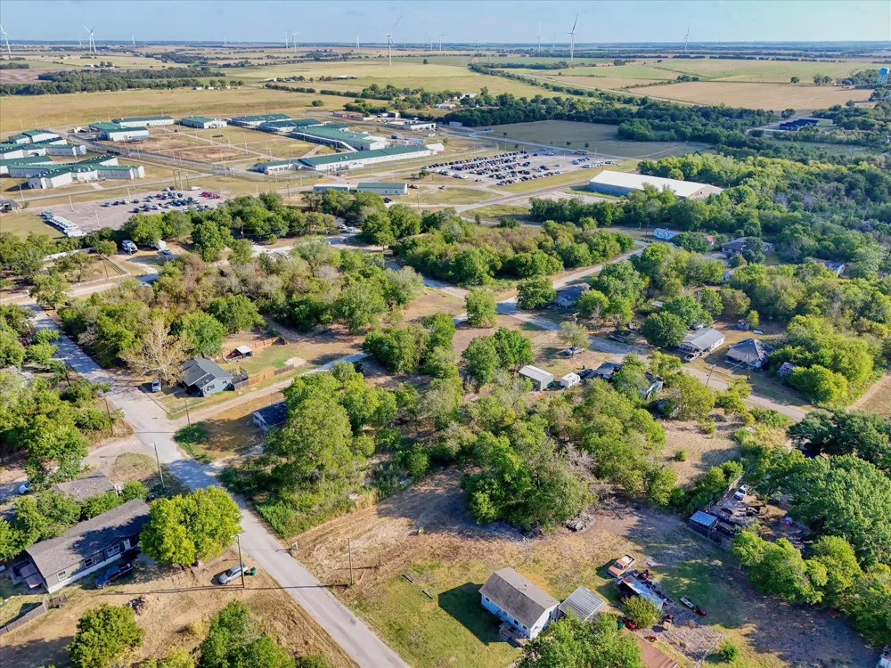312 Waco Street Mart, TX 76664