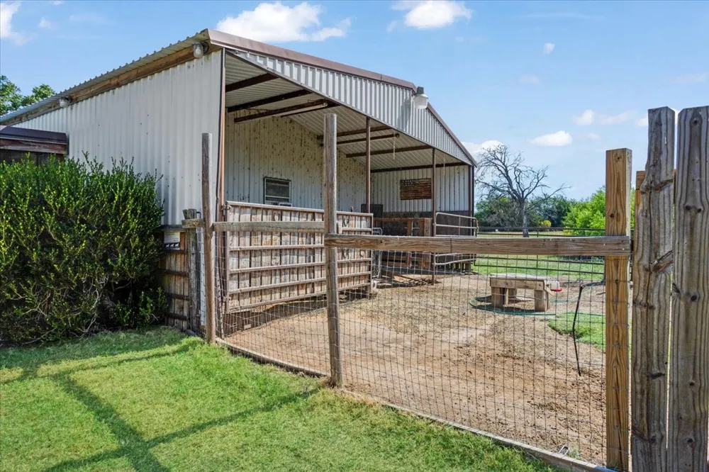 7634 Preston Road Denison, TX 75020