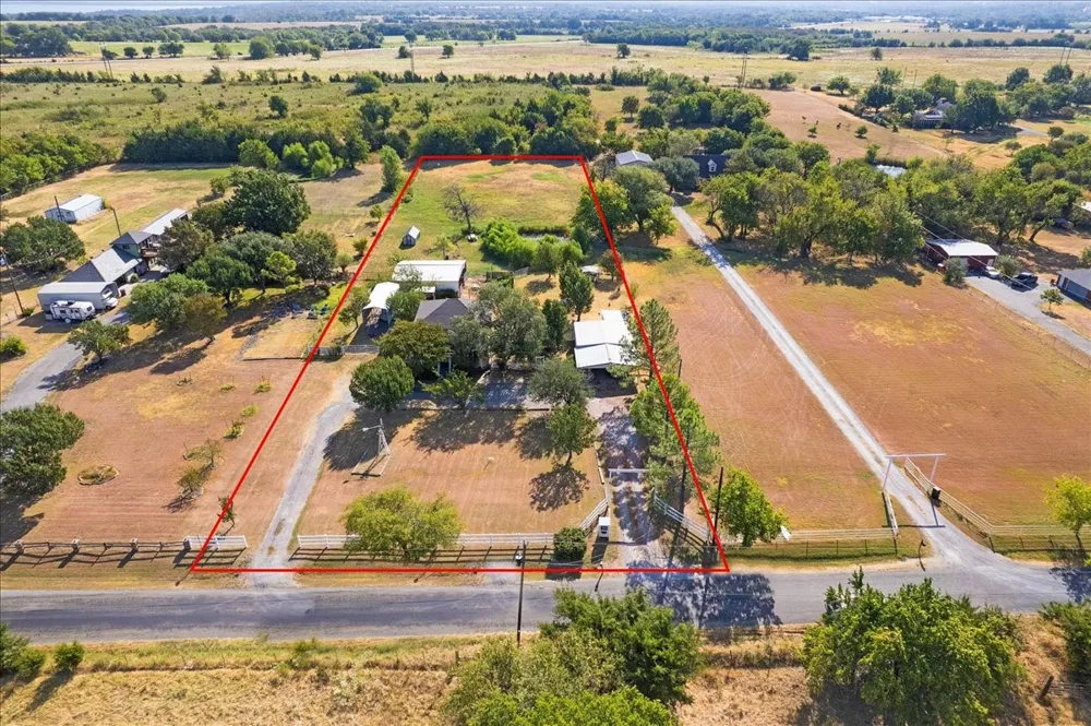 7634 Preston Road Denison, TX 75020