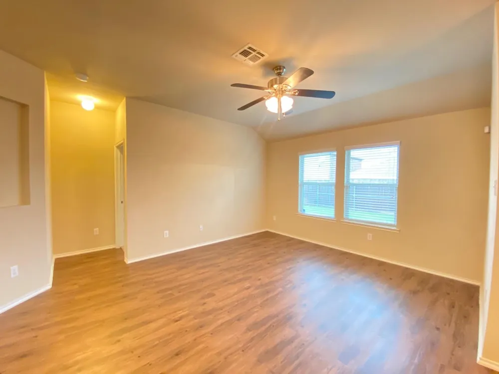 2105 Meadow Park Drive Princeton, TX 75407