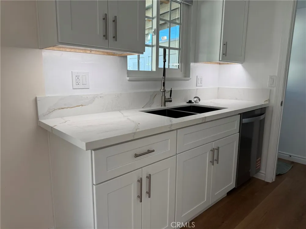 1803 W Greenleaf Anaheim, CA 92801