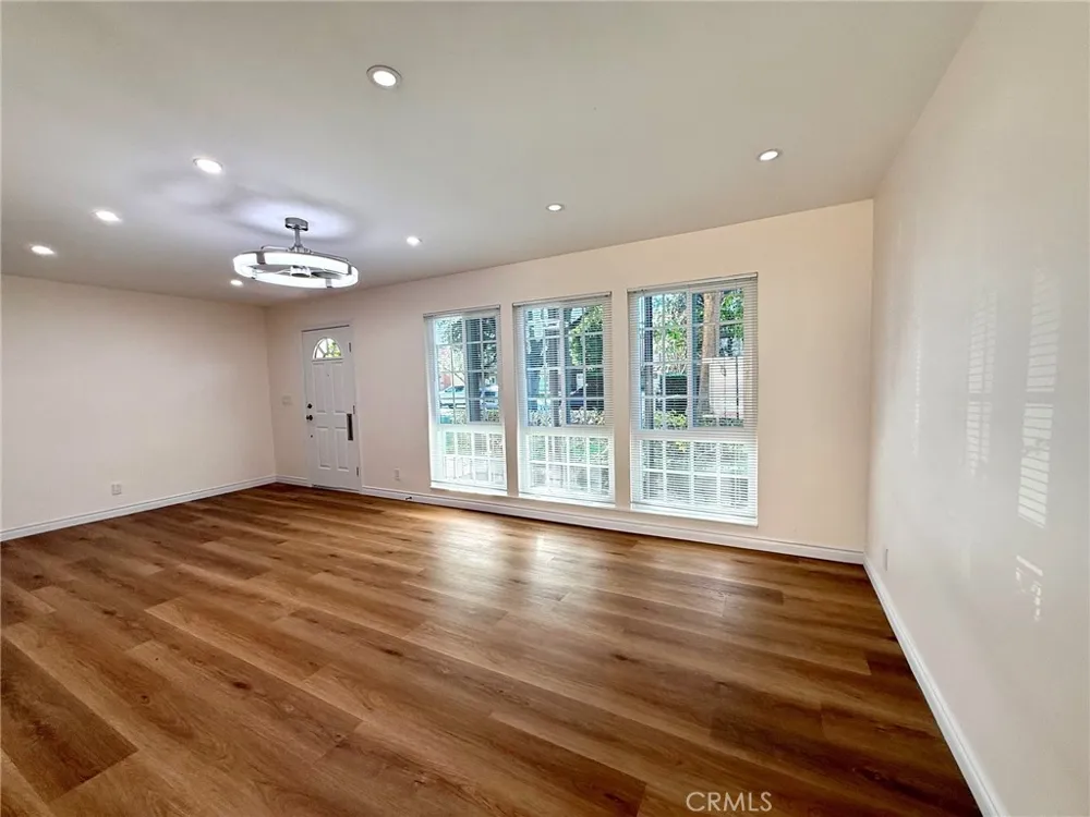 1803 W Greenleaf Anaheim, CA 92801