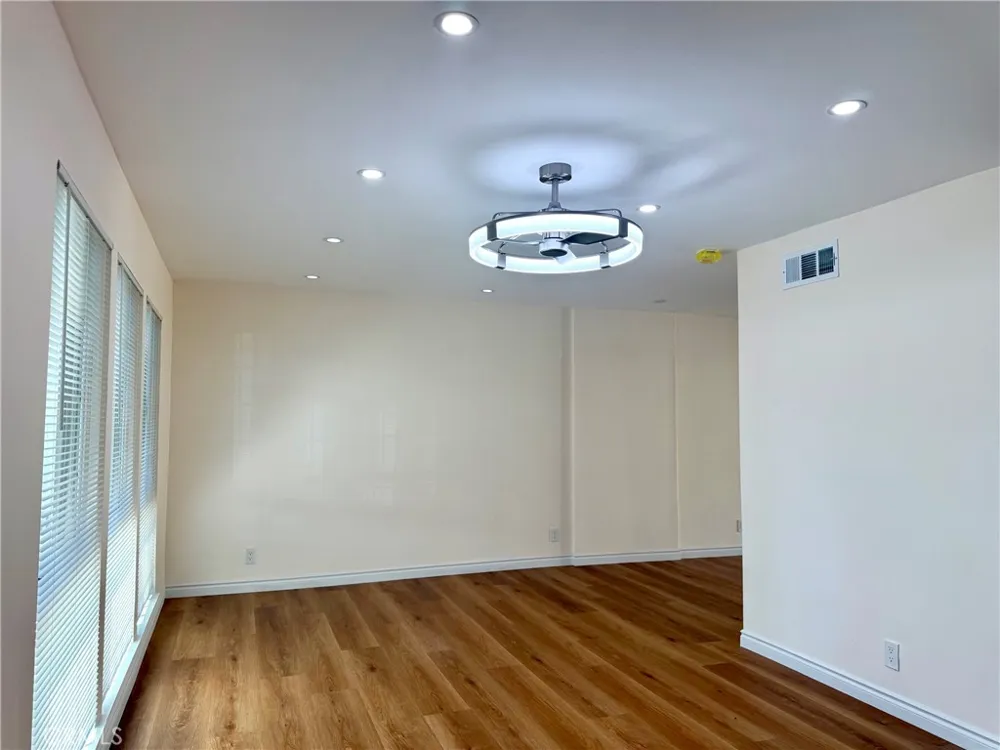 1803 W Greenleaf Anaheim, CA 92801