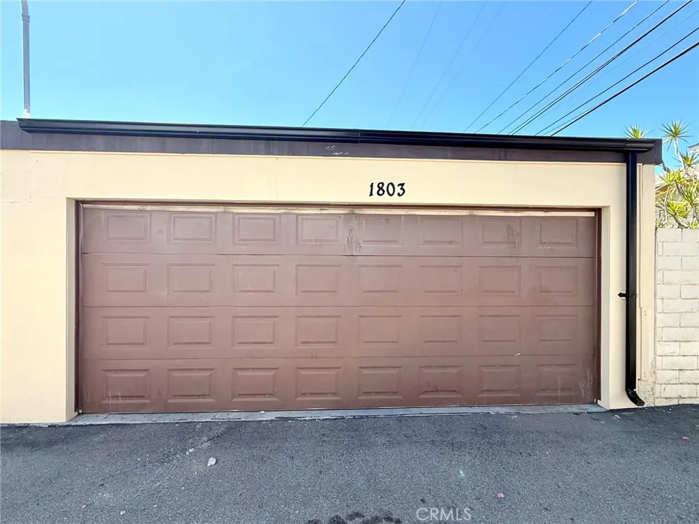 1803 W Greenleaf Anaheim, CA 92801
