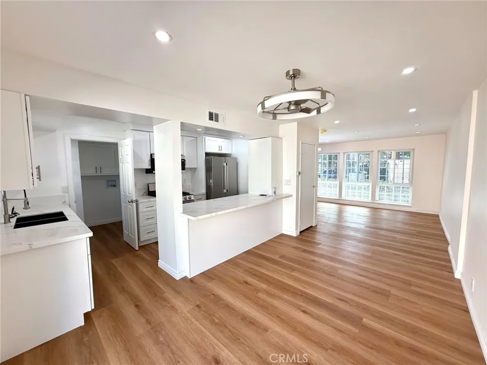 1803 W Greenleaf Anaheim, CA 92801