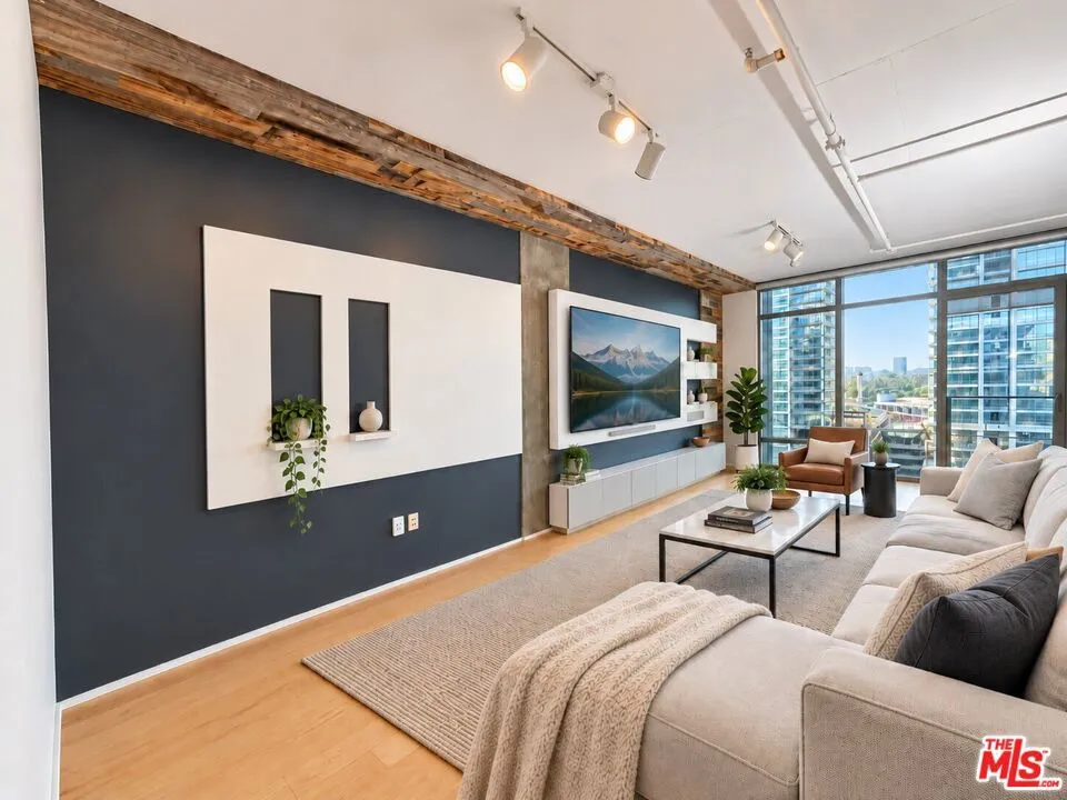 1100 S Hope Street #1510 Los Angeles, CA 90015