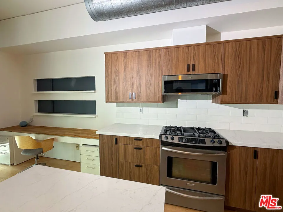 1100 S Hope Street #1510 Los Angeles, CA 90015