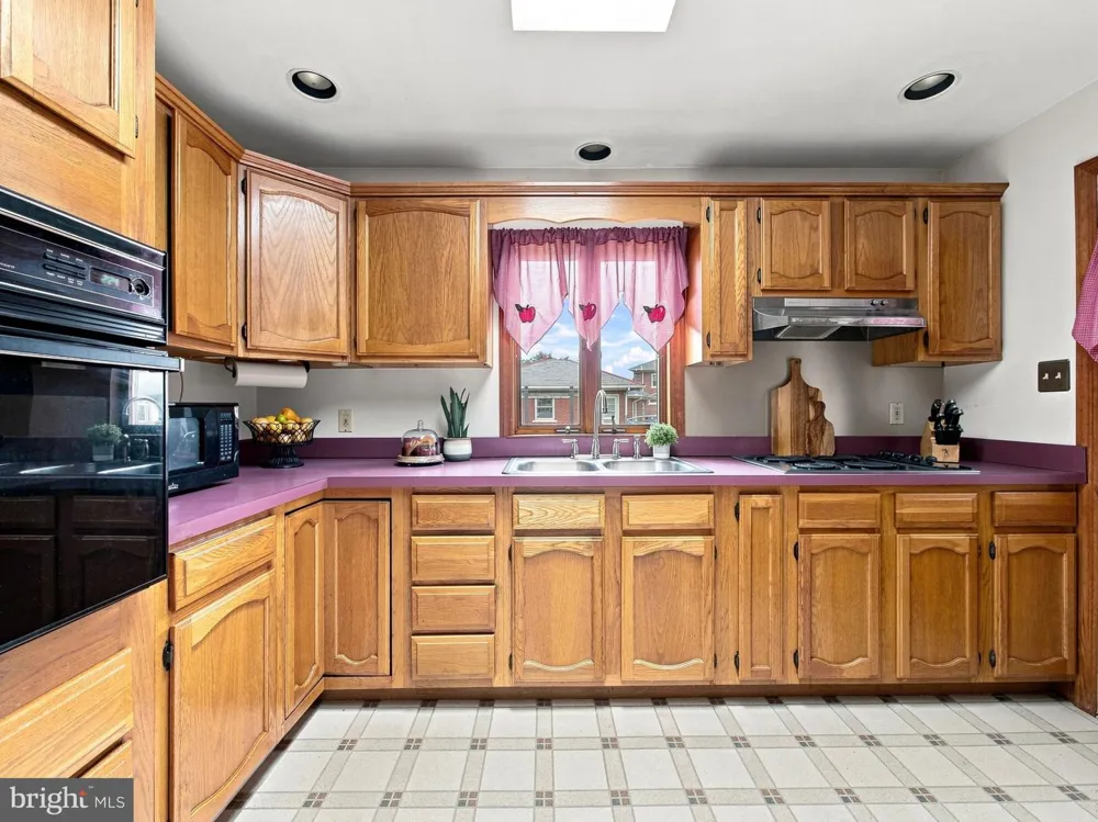 404 3RD STREET Emmaus, PA 18049