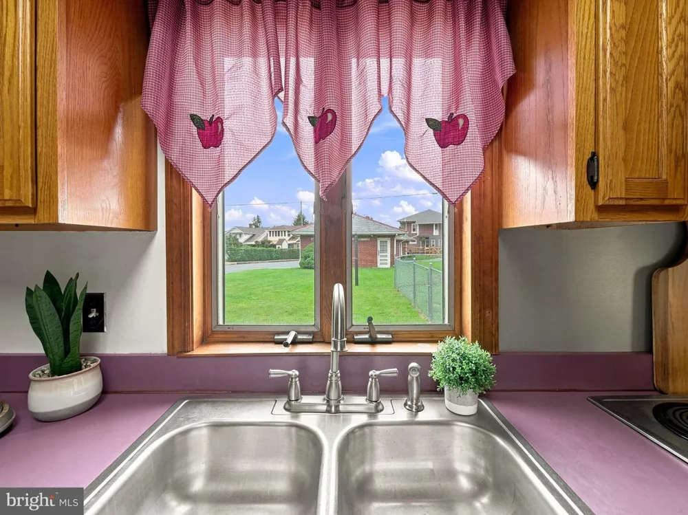 404 3RD STREET Emmaus, PA 18049