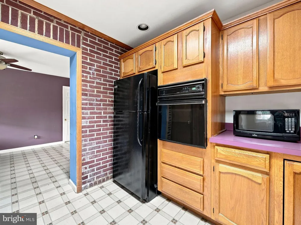 404 3RD STREET Emmaus, PA 18049