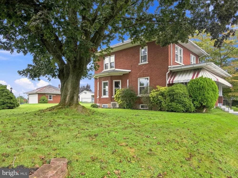 404 3RD STREET Emmaus, PA 18049