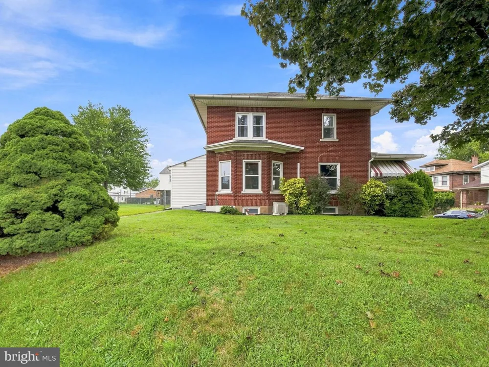 404 3RD STREET Emmaus, PA 18049