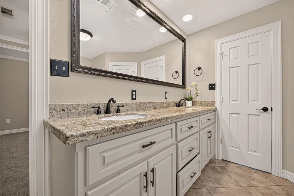 1650 White Oak Creek Drive Conroe, TX 77304
