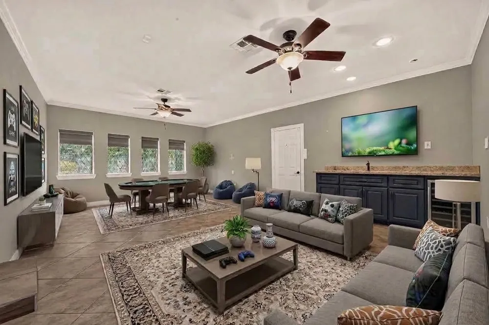 1650 White Oak Creek Drive Conroe, TX 77304