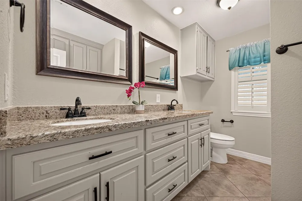 1650 White Oak Creek Drive Conroe, TX 77304