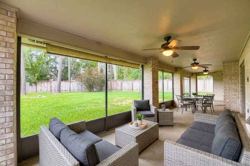 1650 White Oak Creek Drive Conroe, TX 77304