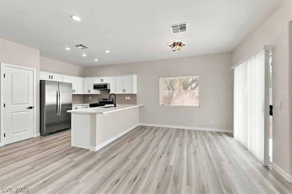 6898 PERFECT SUNSET COURT Las Vegas, NV 89148