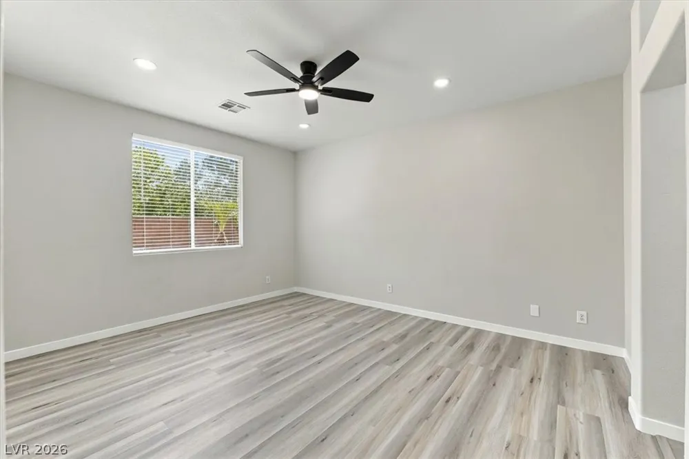 6898 PERFECT SUNSET COURT Las Vegas, NV 89148