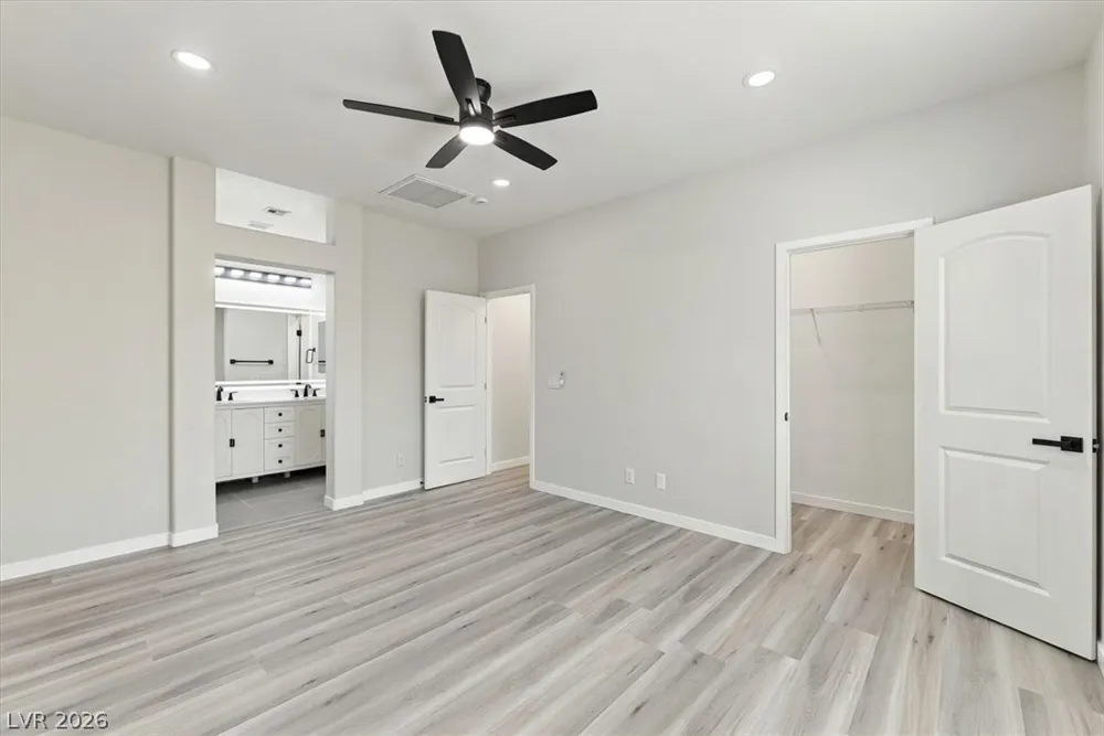 6898 PERFECT SUNSET COURT Las Vegas, NV 89148