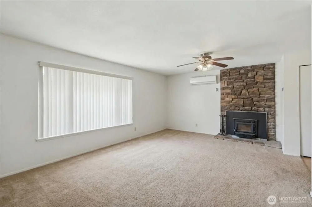 23213 116th Avenue SE Kent, WA 98031