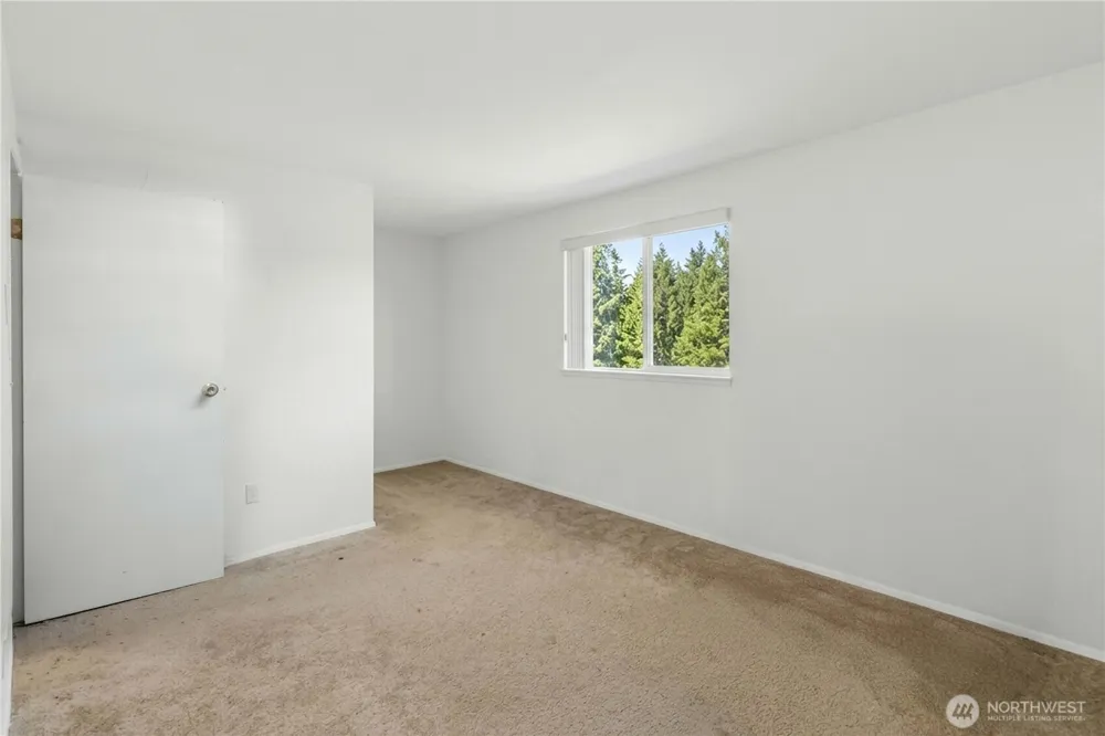 23213 116th Avenue SE Kent, WA 98031