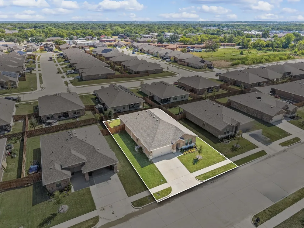 336 Wildrose Circle Cleburne, TX 76033