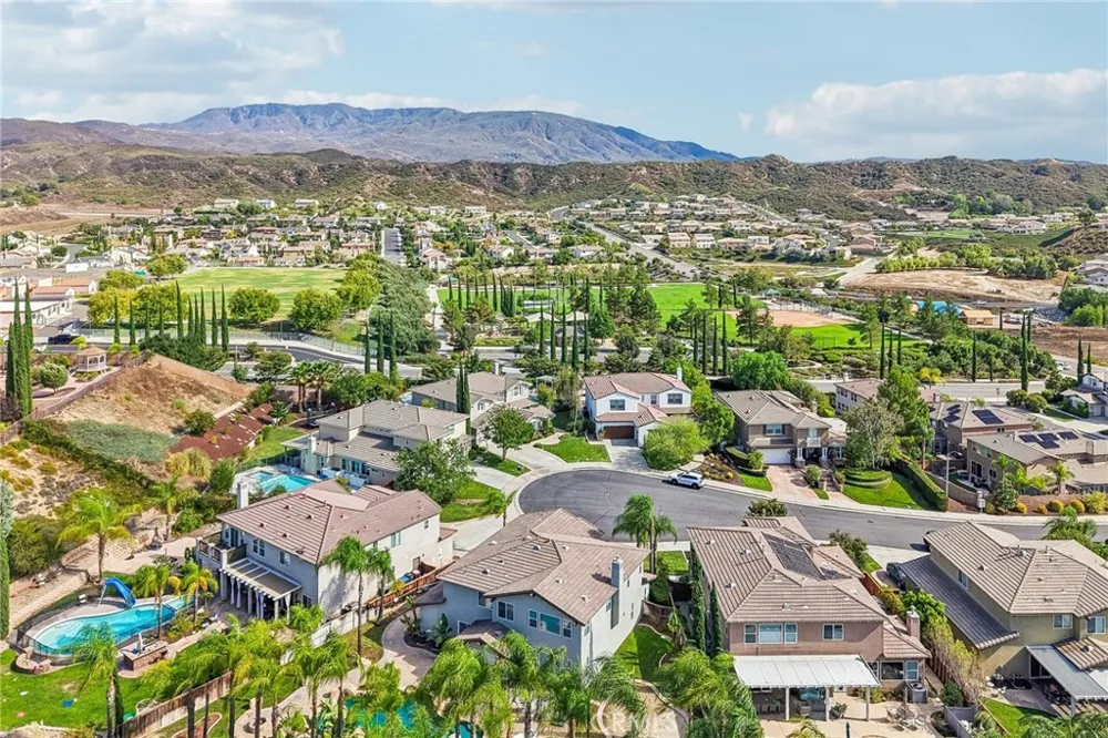 33692 Haywood Court Temecula, CA 92592