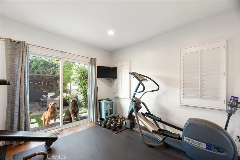 330 28th Hermosa Beach, CA 90254