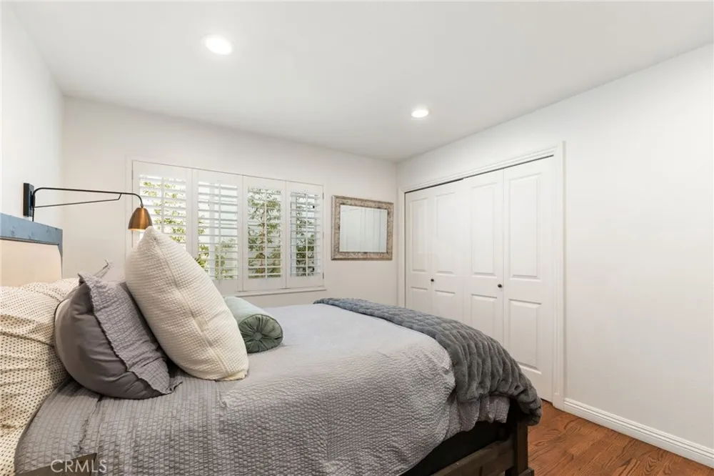 330 28th Hermosa Beach, CA 90254