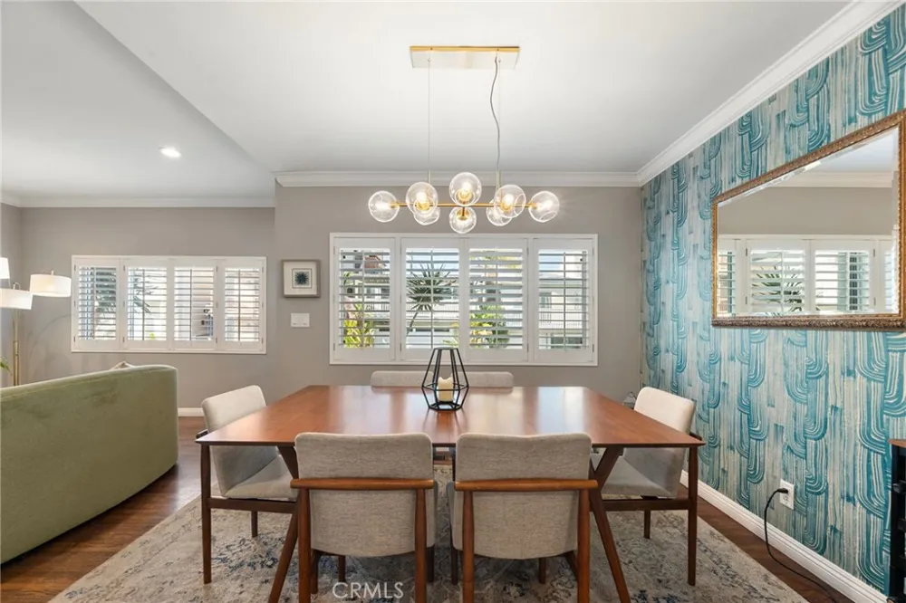 330 28th Hermosa Beach, CA 90254
