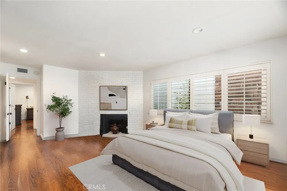 330 28th Hermosa Beach, CA 90254