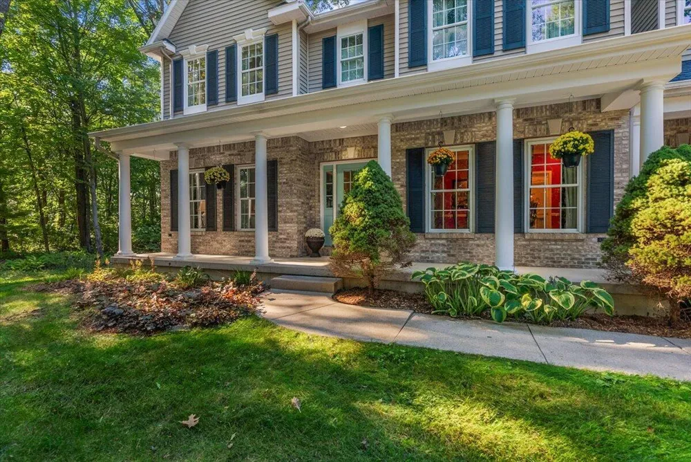 6039 Back Forty Drive NE Belmont, MI 49306