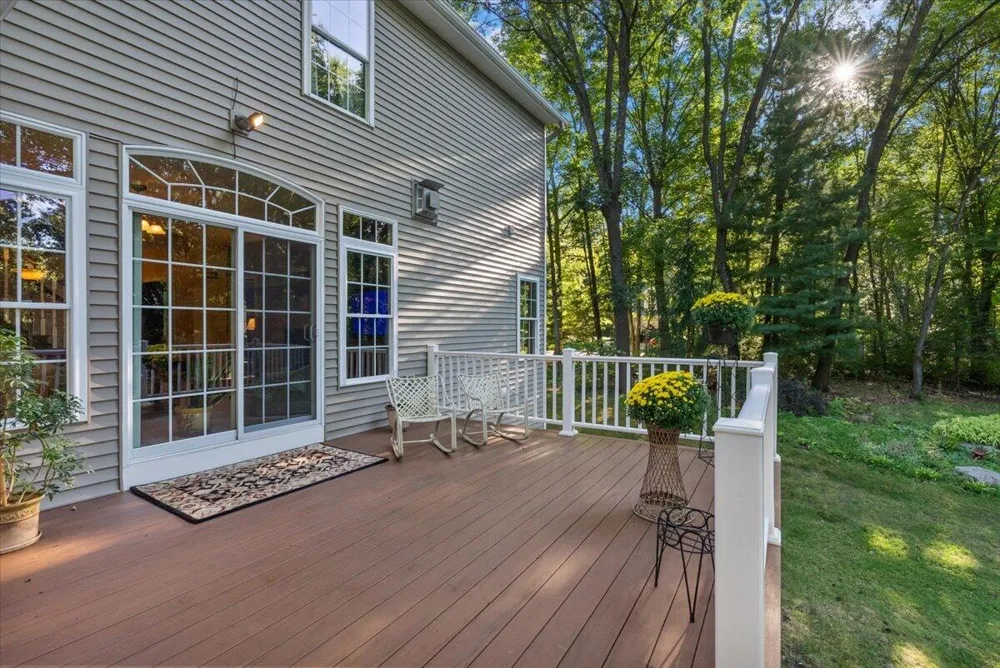6039 Back Forty Drive NE Belmont, MI 49306