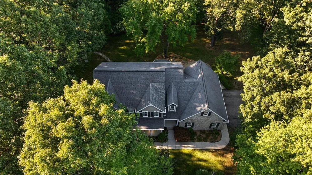 6039 Back Forty Drive NE Belmont, MI 49306