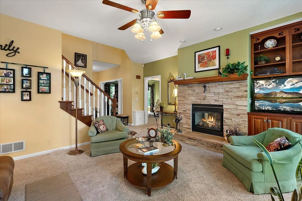 6039 Back Forty Drive NE Belmont, MI 49306