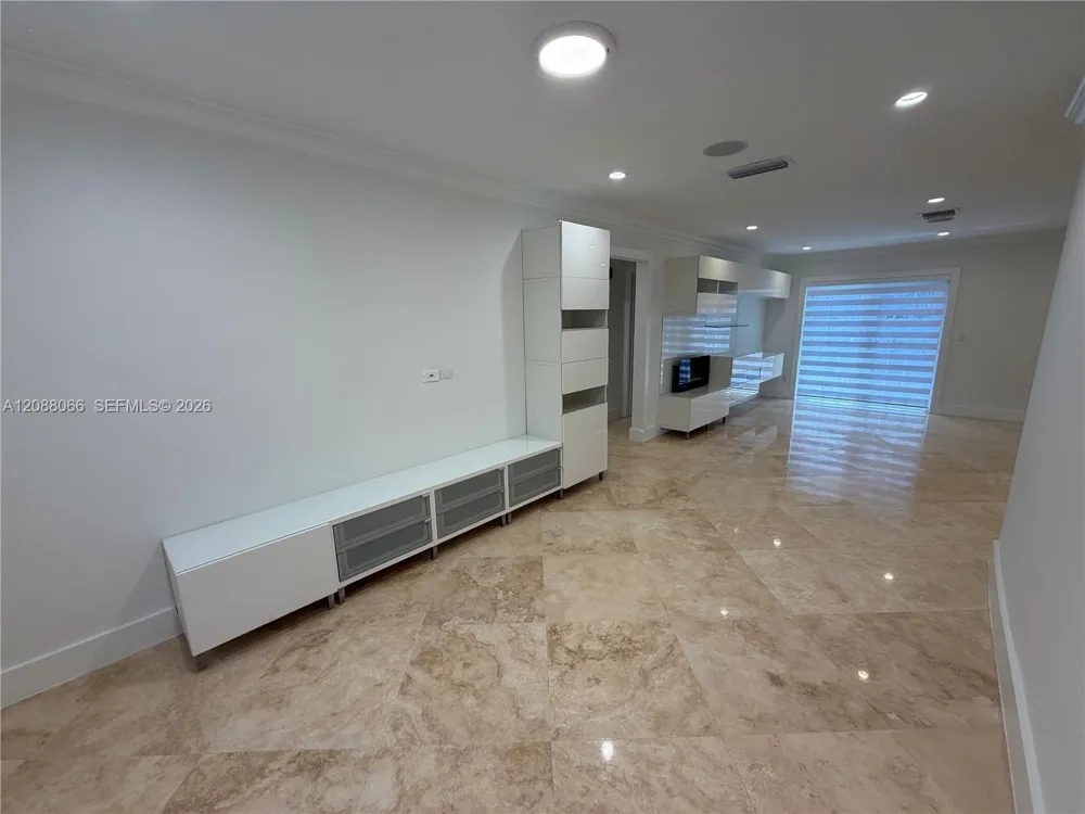 9341 Dickens Ave Surfside, FL 33154