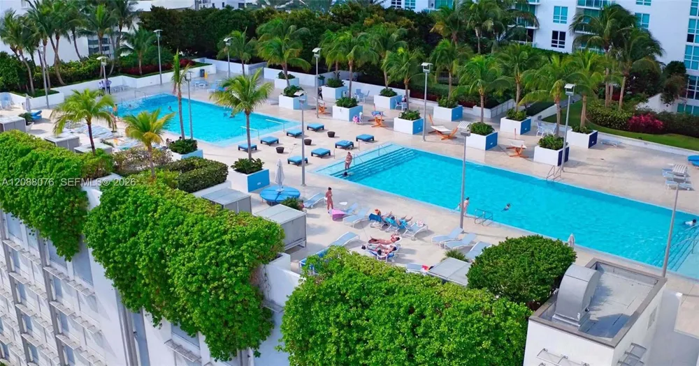 950 Brickell Bay Dr #5506 Miami, FL 33131