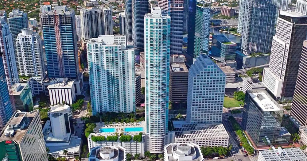 950 Brickell Bay Dr #5506 Miami, FL 33131
